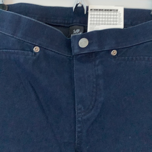HUE denim blue leggings w/ faux jeans pockets. Cotton blend small. - Picture 4 of 6
